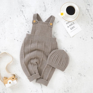 Knitted Newborn Jumpsuit w/Hat Set. 2Pcs - RYAN AND REMI