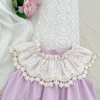 Sisters Lace Petal Collar Outfit